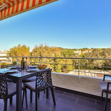 Centre St Tropez - 2 Pieces -clim Piscine Parking Appartement *