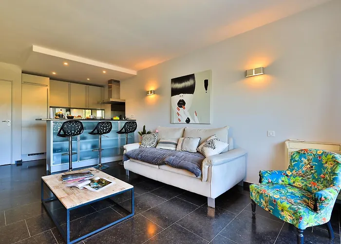 Appartement Centre St Tropez - 2 Pièces -clim Piscine Parking Saint-Tropez